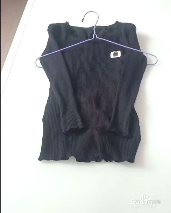 如何正确的悬挂毛衣呢？