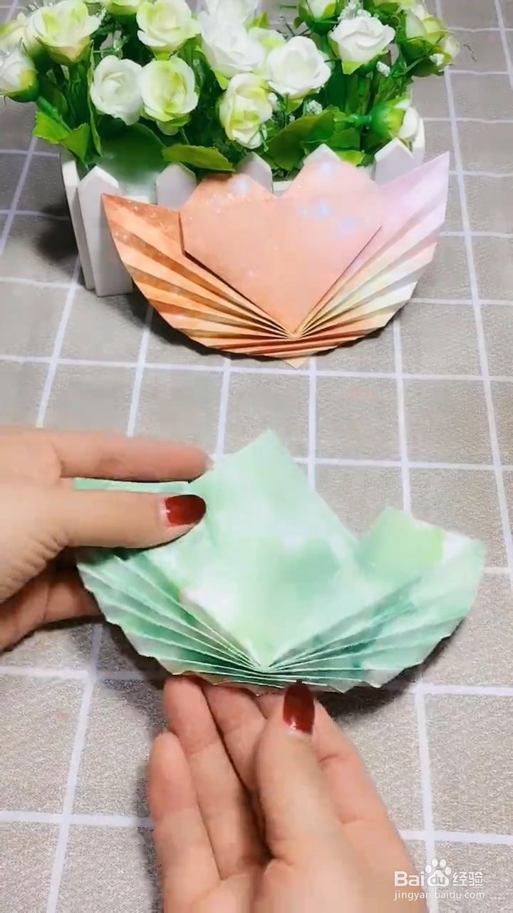 如何用折纸制作天使的翅膀
