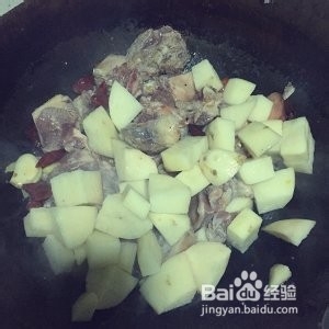 食补佳品土豆炖羊肉的做法