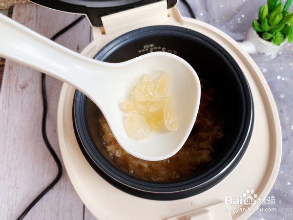 红枣银耳羹的做法