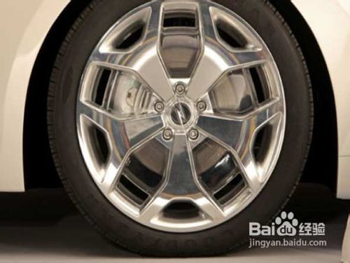 雨季要防滑专家传授选胎秘籍