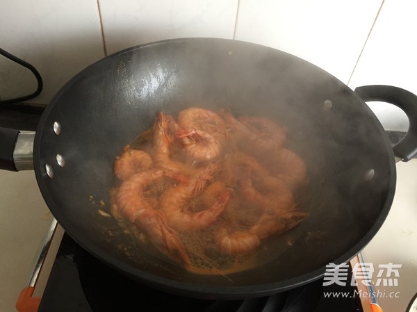 甜辣大虾焖春笋