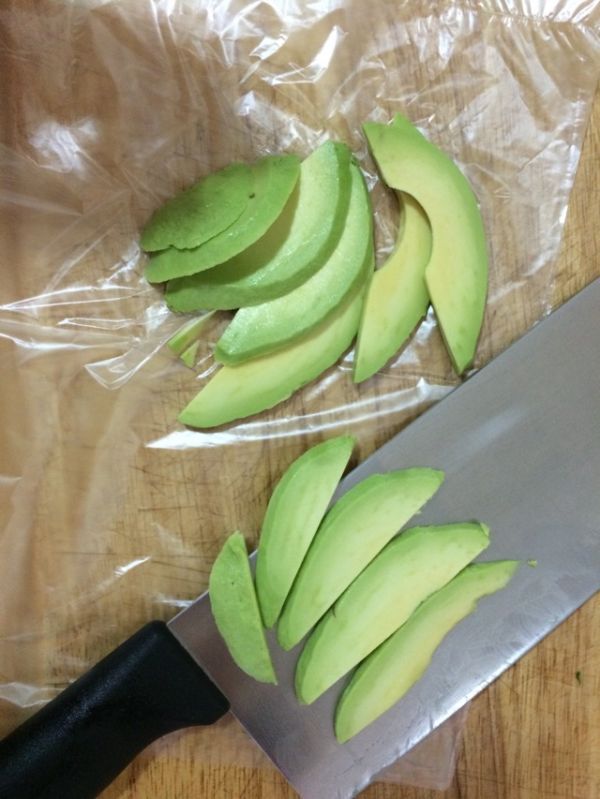 三文鱼牛油果冷盘
