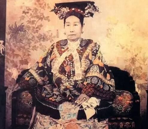 慈禧太后是什么民族的