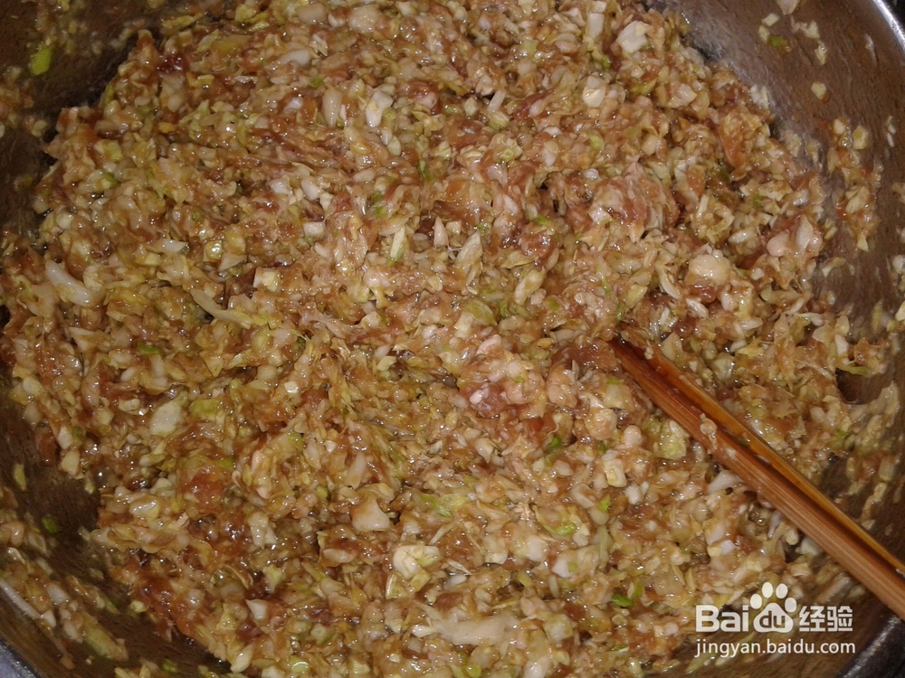 如何制作猪肉白菜馅饺子