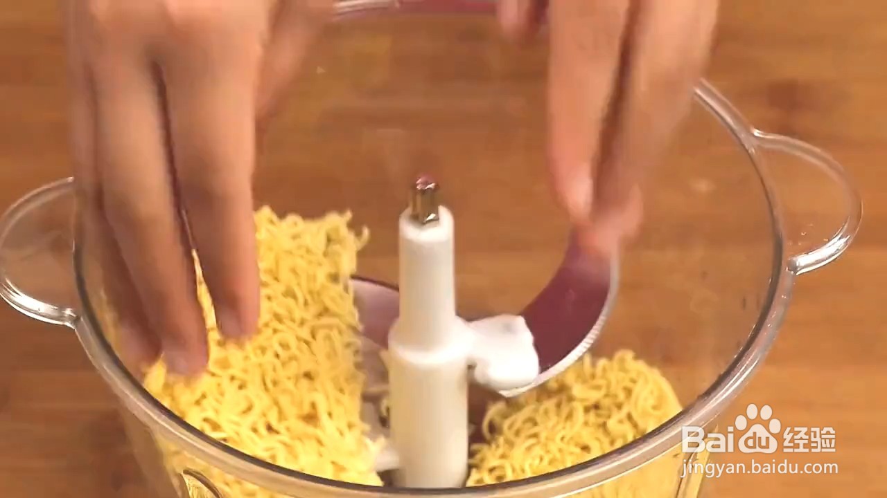 如何制作方便面饼？