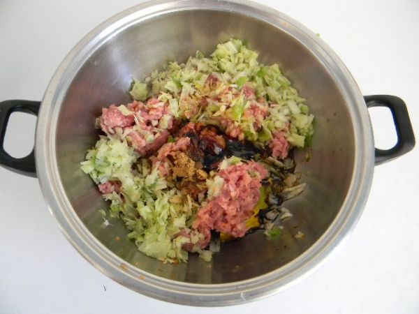 青椒猪肉水煎包