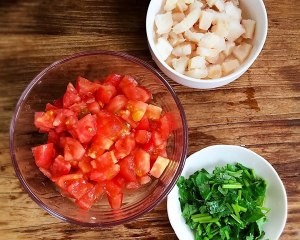 食补养生鳕鱼番茄汤的做法