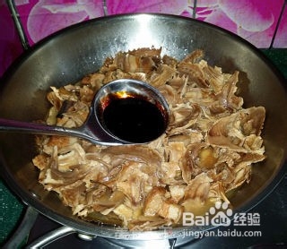 五花肉烧冬笋尖