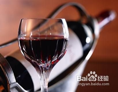 女人喝红酒的八大好处