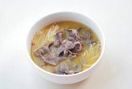 【酸汤金针肥牛】无法抗拒的酸辣诱惑 点赞哦