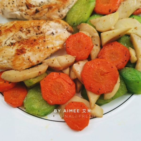 杂蔬杏鲍菇鸡胸肉