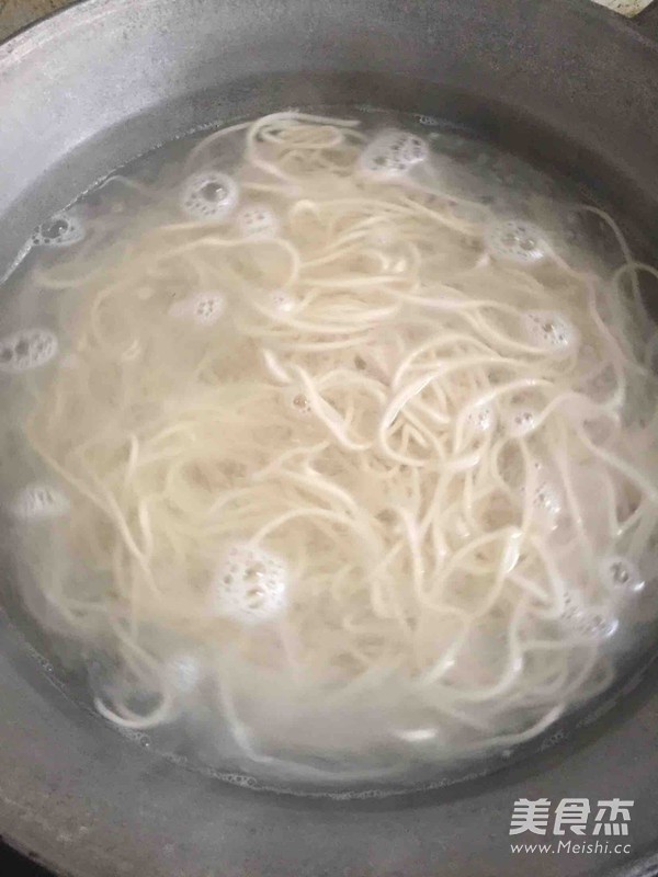 家常素炒面的做法