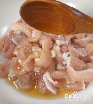 家常小炒青椒肉丝的做法