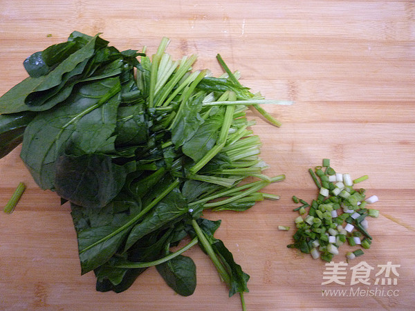 菠菜鸡蛋炖粉条