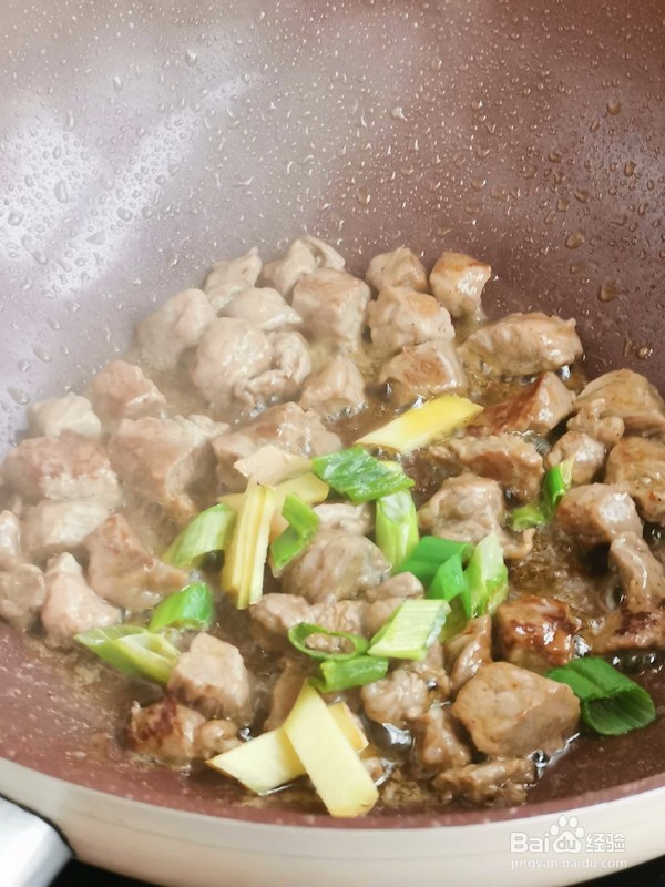 超级下饭黑椒牛肉粒