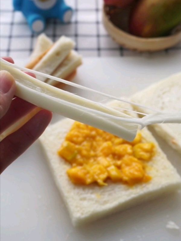 芒果拉丝三明治