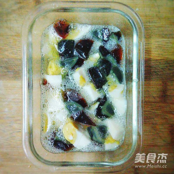 三色蛋的家常做法