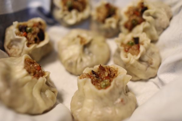 腊肠鲜肉香菇烧麦