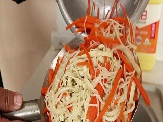 凉拌三丝怎么做？