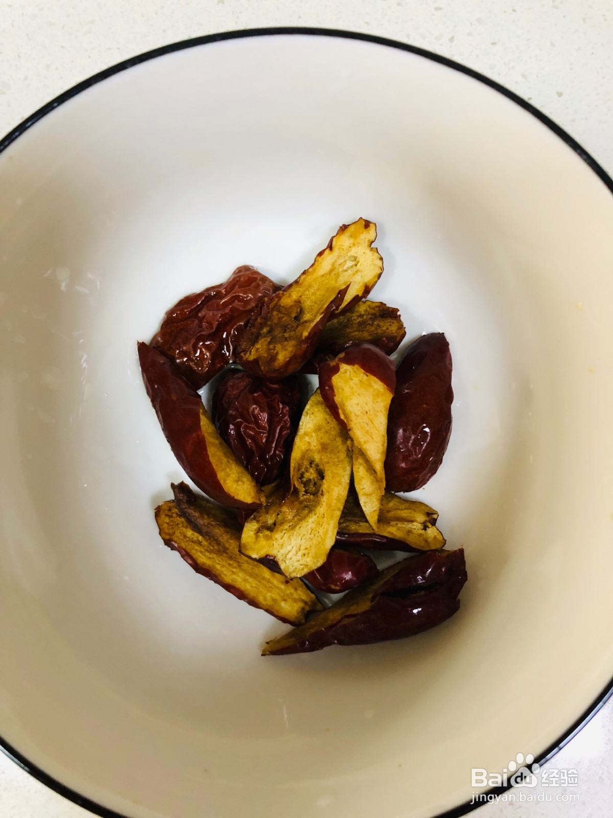 花胶肚骨汤的做法