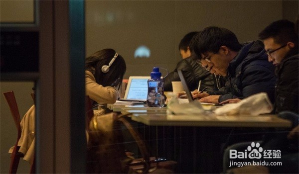 如何顺利通过大学的期末考试