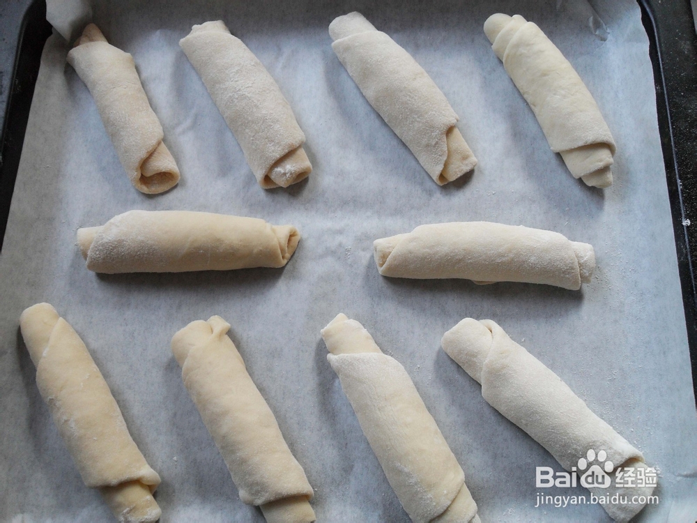 享受暖暖的午后阳光——芝麻小餐包