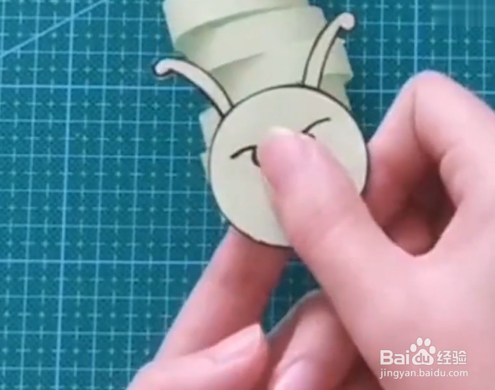 如何制作会走的毛毛虫