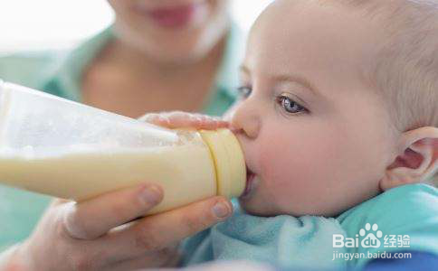 婴儿配方食品需要在医生或营养师的指导下使用