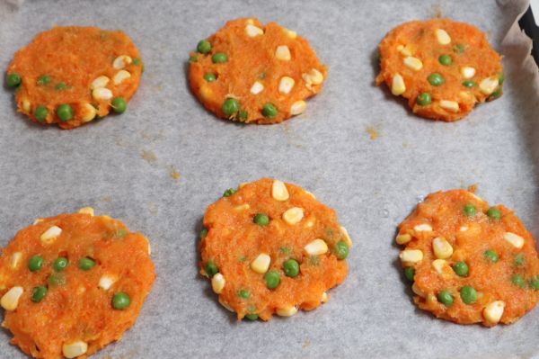 芝士鸡肉蔬菜饼