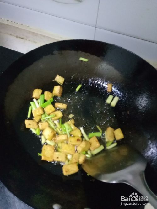 炸豆腐炒包菜