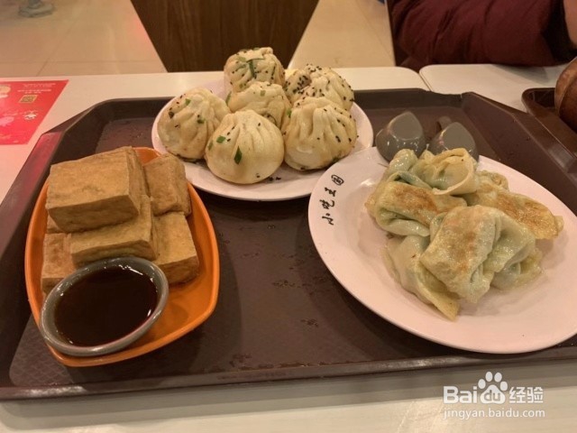 通过上海租车的方式一天玩遍上海