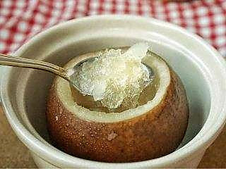 冰糖雪梨炖燕窝