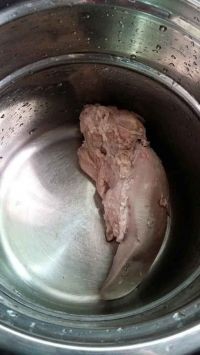如何做卤猪舌头