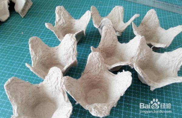 鸡蛋拖废物利用手工制作 艳丽装饰花DIY教程