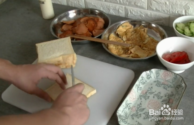 #新人打卡#三明治该怎么做？教你快速制作三明治