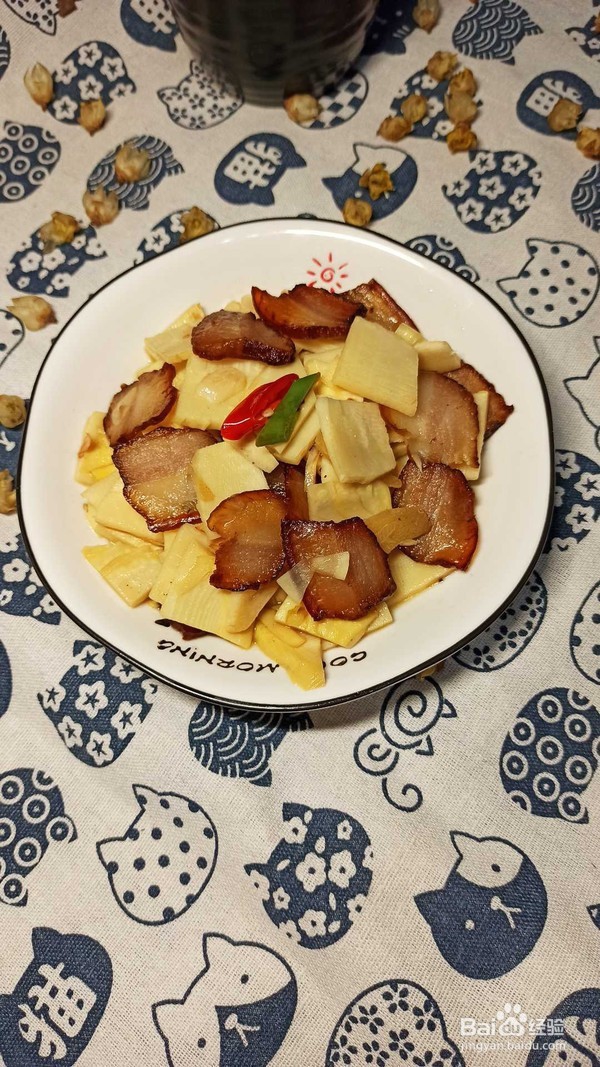 冬笋红焖腊肉