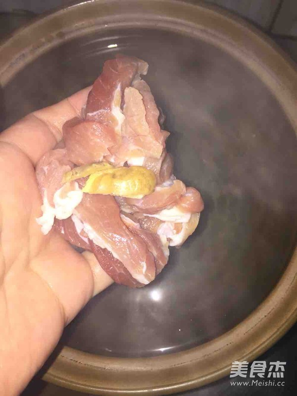 三文鱼骨豆腐汤