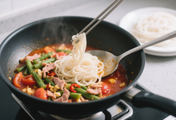 怎么制作蒸面条(焖面条)?