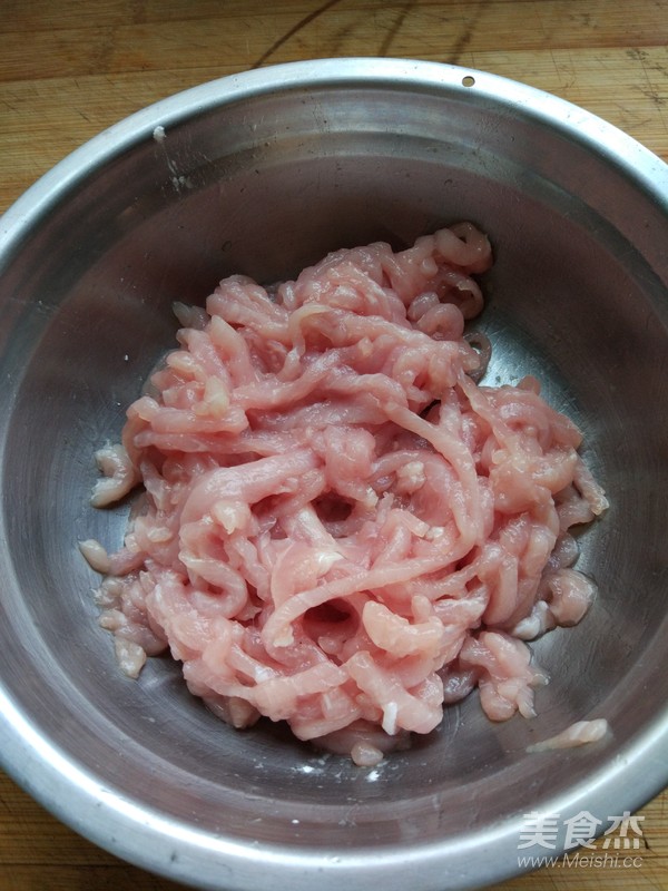 五彩肉丝拉皮