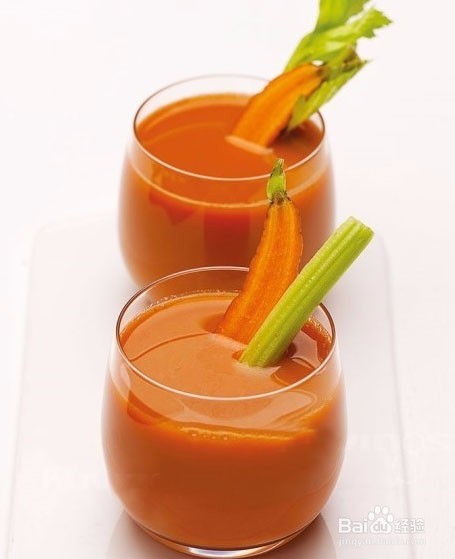 营养又健康的家常菜——胡萝卜芹菜炒肉