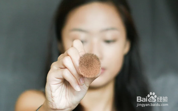 如何化出完美无瑕的妆容