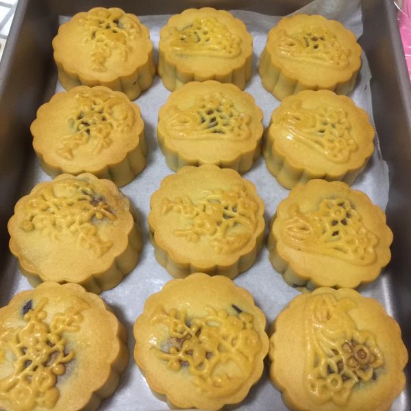 蛋黄豆沙广式月饼(75克)