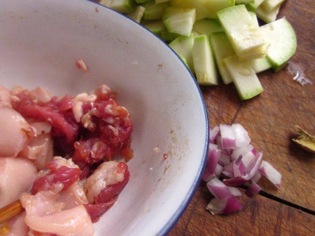 超级美味的南瓜肉片，今天就来教你做