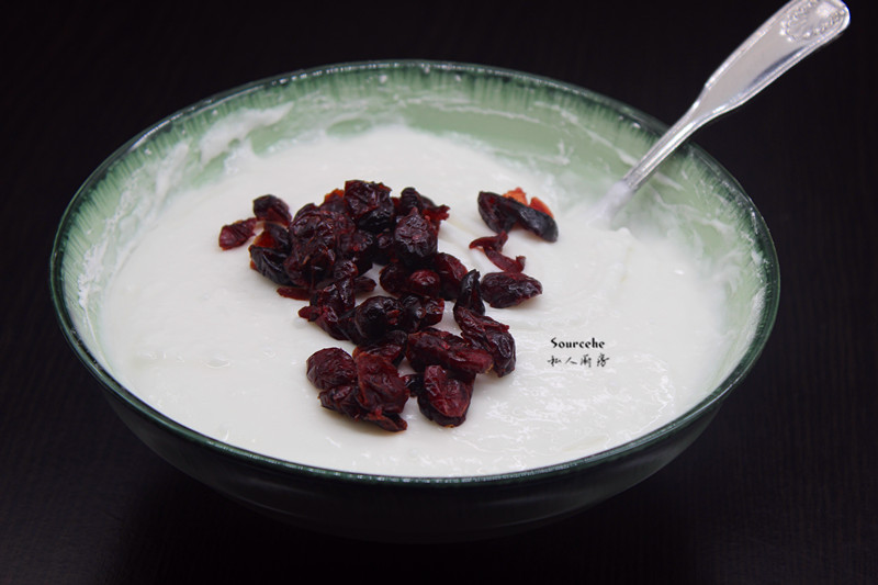 让我们一起学习蔓越莓西米粽的做法吧