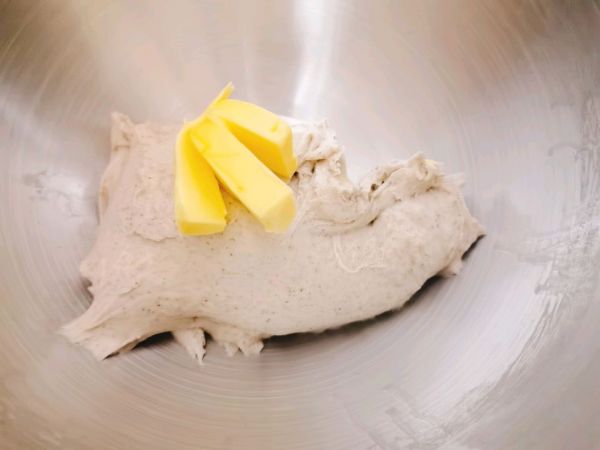 蔓越莓黑芝麻面包