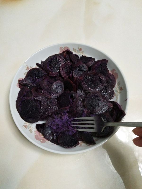 清甜奶香水晶月饼