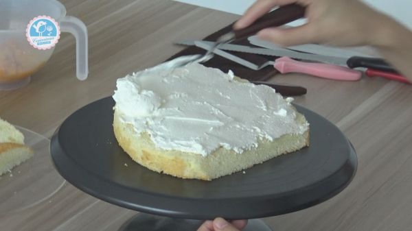 （视频）坡型蛋糕的制作