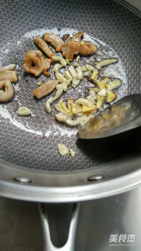 胡萝卜黄瓜炒肉片