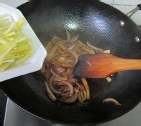 韭黄炒杏鲍菇的做法